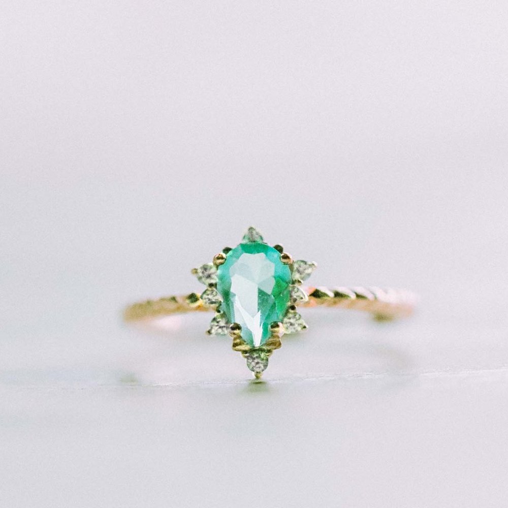 925 Sterling Silver Genuine Apatite Stone Pear Ring for Her Golden Emerald Green